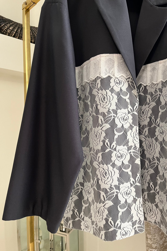 خرید کت زنانه یقه انگلیسی فاستونی و دانتل رنگ نوک مدادی | stylish jacket