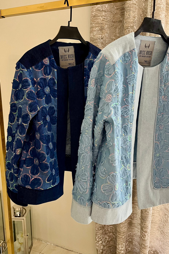 کت زنانه جین یقه گرد با پارچه توردوزی و پولک دوزی شده در کالکشن متنوع | trendy jacket