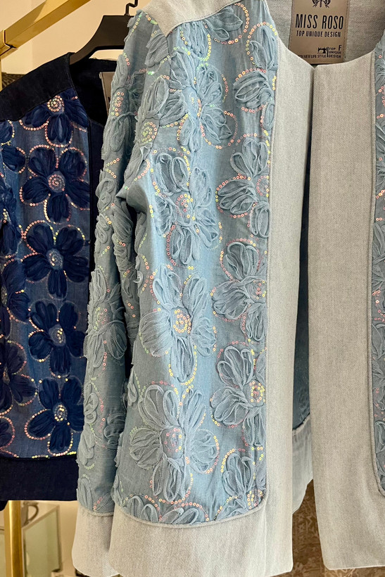 خرید کت زنانه یقه گرد جین کاغذی مناسب استایل روزمره | stylish jacket